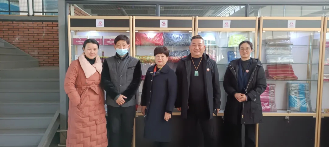 市商务局一行来我中心指导观摩